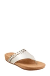 Softwalk Bethany Flip Flop In Champagne