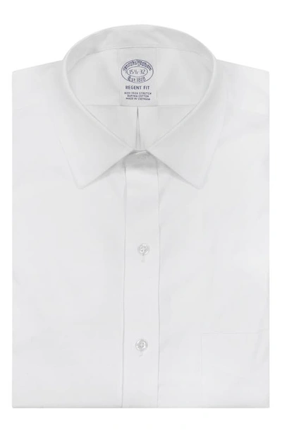 Brooks Brothers Non-iron Stretch Regent Fit Supima® Cotton Dress Shirt In Sld White