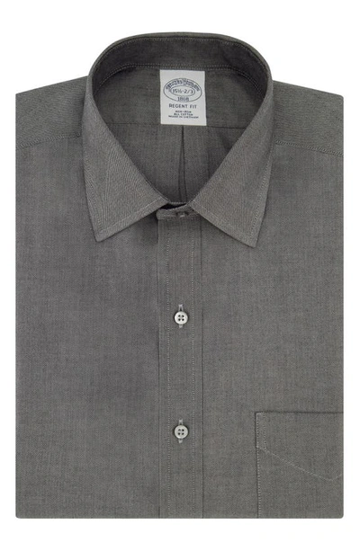 Brooks Brothers Herringbone Non-iron Regent Fit Dress Shirt In Hbsolidblk
