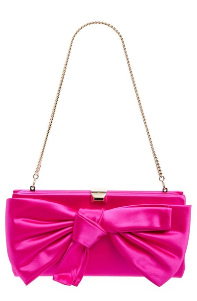 Stuart Weitzman The Vip Loveknot Clutch In Flamingo