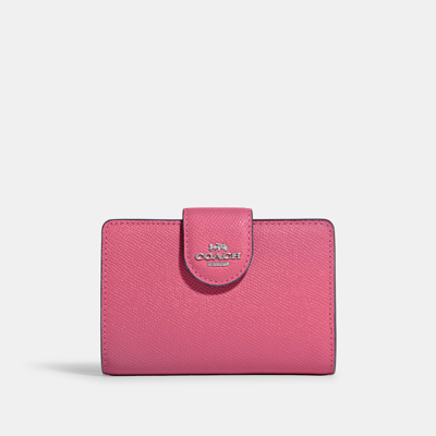 COACH Medium Corner Zip Wallet in Pink