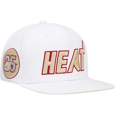 Mitchell & Ness Men's  White Miami Heat Hardwood Classics Soul Snapback Hat