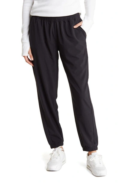 Z By Zella Interval Woven Track Pants In Black
