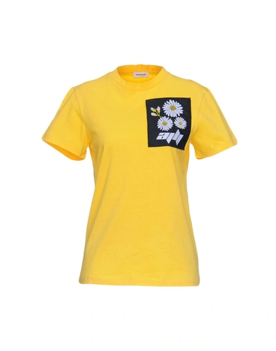 Au Jour Le Jour T恤 In Yellow
