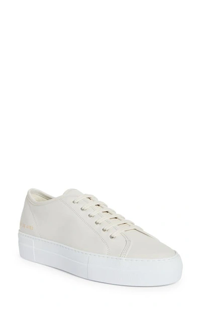 Common Projects Tournament Classic Low Top Sneaker In Bianco