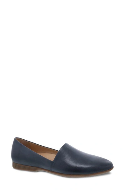 Dansko Larisa Loafer In Navy Milled