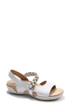 Halsa Footwear Destiny Sandal In White/ Gold