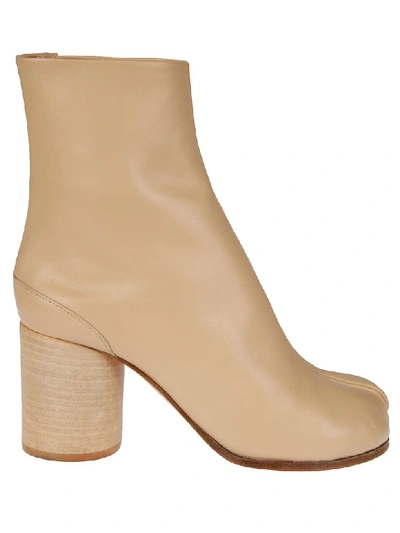 Maison Margiela Tabi Ankle Boots In Ivory