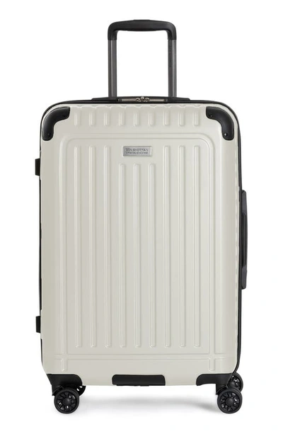 Ben Sherman 24" Expandable Spinner Suitcase In Dover White