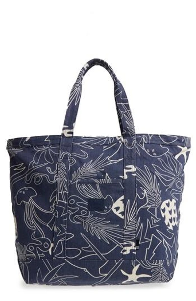 Herschel Supply Co Bamfield Cotton Canvas Tote - Blue In Abstract Island