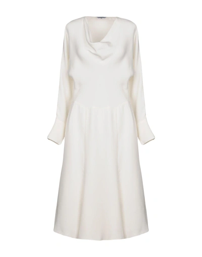 Maiyet Knee-length Dress In White
