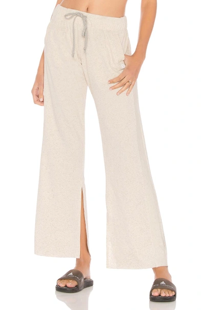 Body Language Tate Sweatpant In Ivory