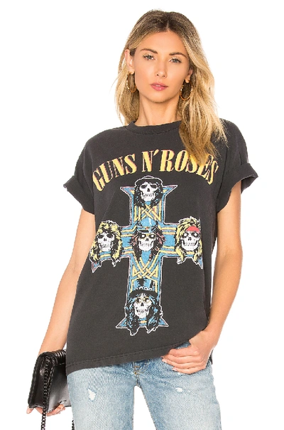 Daydreamer Guns N' Roses Weekend Graphic Tee In Faded Black