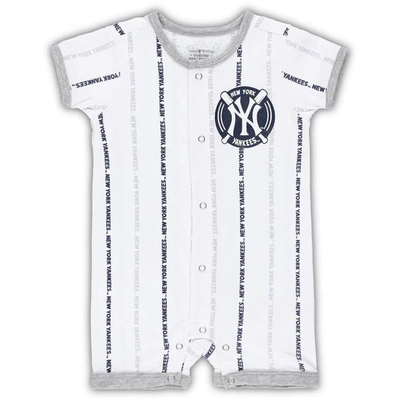Outerstuff Babies' Newborn And Infant Boys And Girls White New York Yankees Ball Hitter Romper