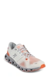 On Cloud X 3 Training Shoe In Ivory/ Alloy