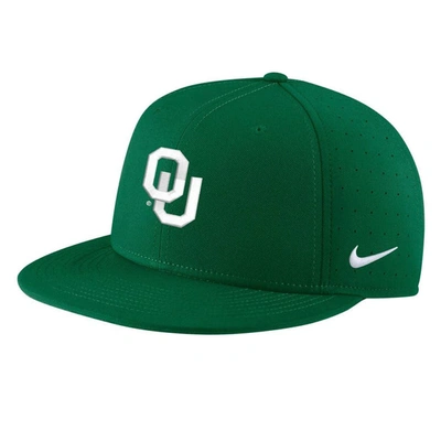 Nike Green Oklahoma Sooners Aero True Baseball Performance Fitted Hat