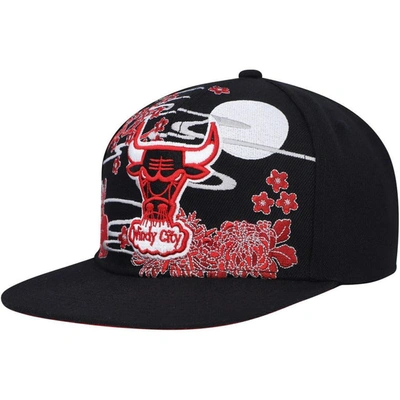 Mitchell & Ness Men's  Black Chicago Bulls Hardwood Classics Asian Heritage Scenic Snapback Hat