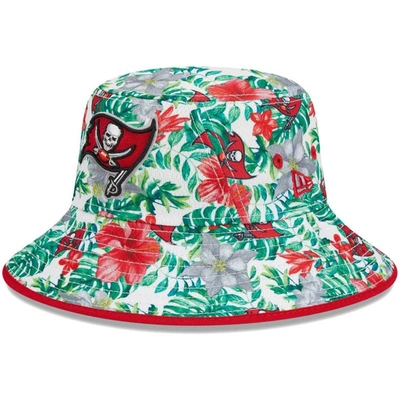 New Era White Tampa Bay Buccaneers Botanical Bucket Hat