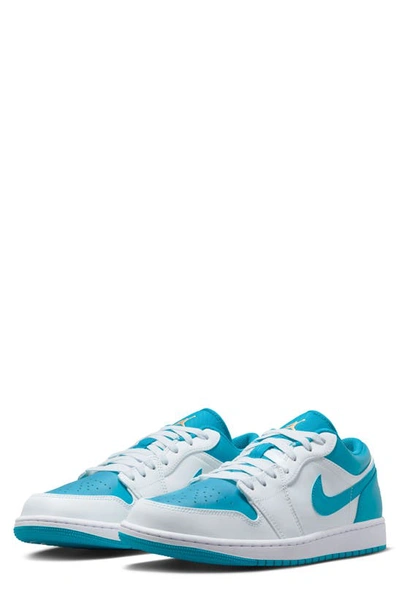 Jordan Men's Air  1 Low Shoes In White/ Gold/ Aquatone