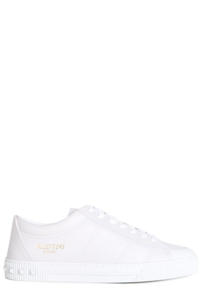 Valentino Garavani Men's City Planet Rockstud Heel Leather Low-top Sneakers In White