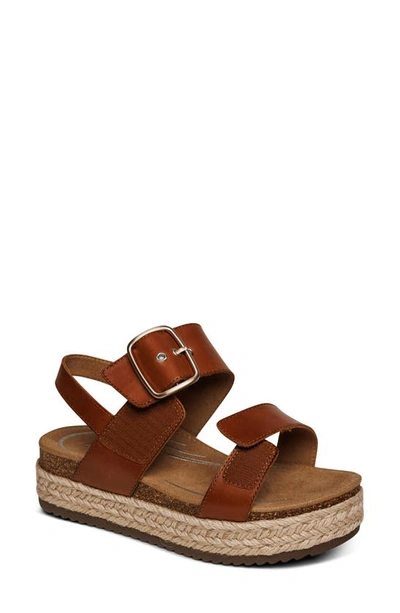 Aetrex Vania Platform Sandal In Cognac
