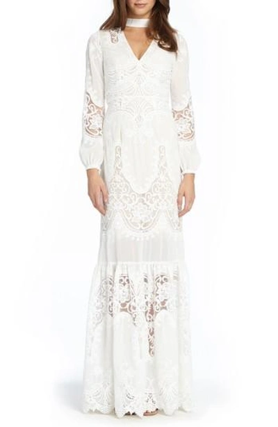 ml Monique Lhuillier Embroidered Choker Gown In White