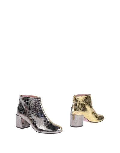 Tipe E Tacchi Ankle Boot In Gold