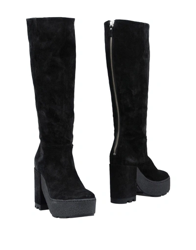 Vic Matie Boots In Black