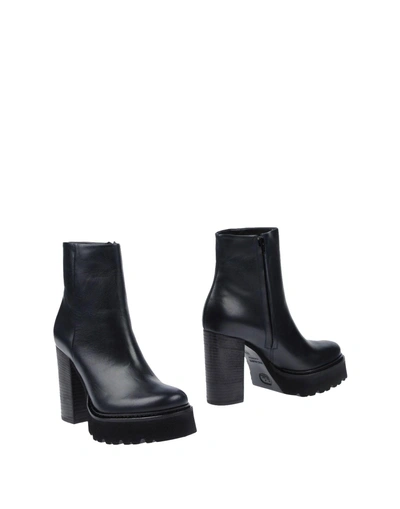 Vic Matie Ankle Boots In Dark Blue