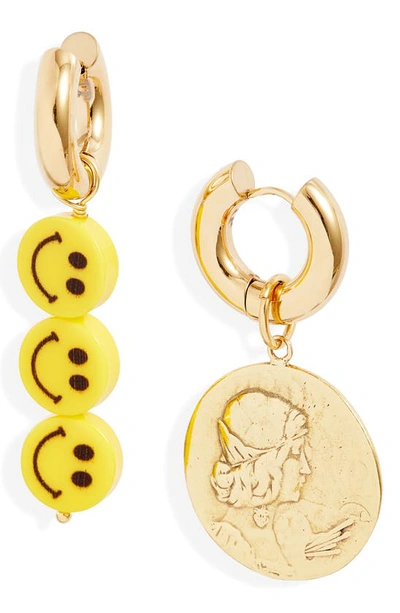 Timeless Pearly Mismatched Hoop Earrings In Yellow+gold