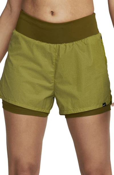Nike Women's Run Division Mid-rise 3" 2-in-1 Reflective Shorts In Green