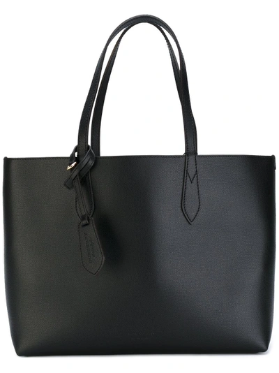 Burberry The Medium Reversible Tote In Haymarket Check And Leather In Black