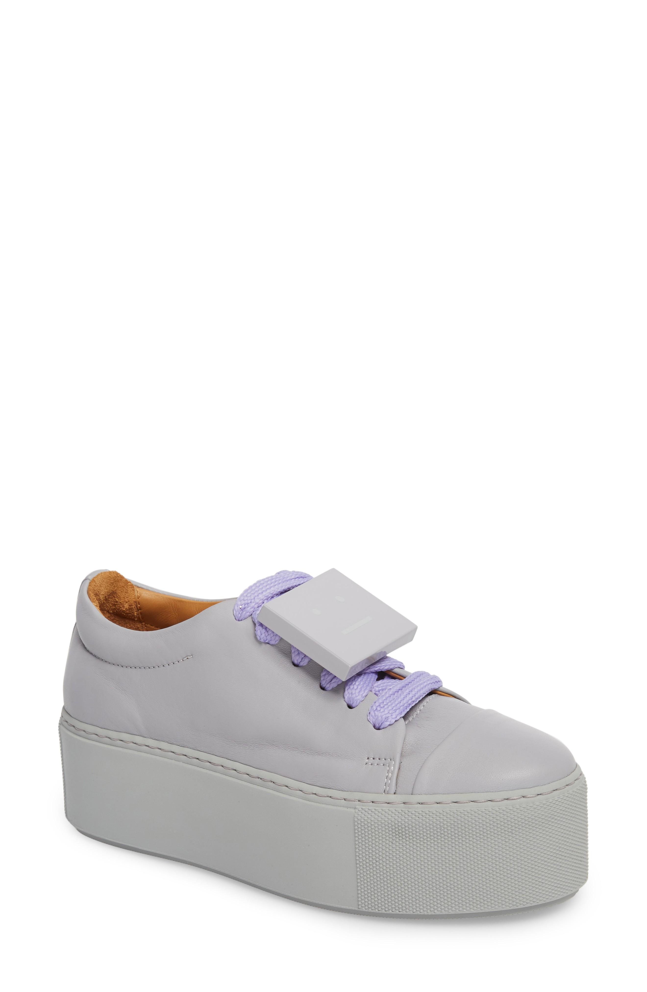 pale lilac shoes