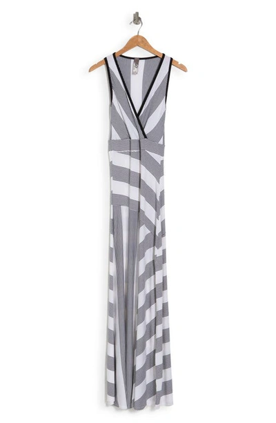 Go Couture Sleeveless Maxi Dress In White Grey Colorblock