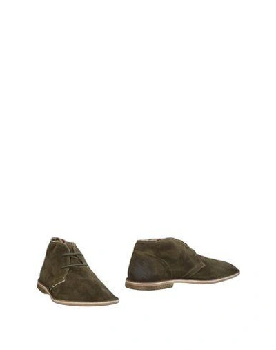 Le Crown Boots In Military Green