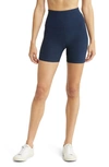 Beyond Yoga Keep Pace Space Dye Bike Shorts In Nocturnal Navy