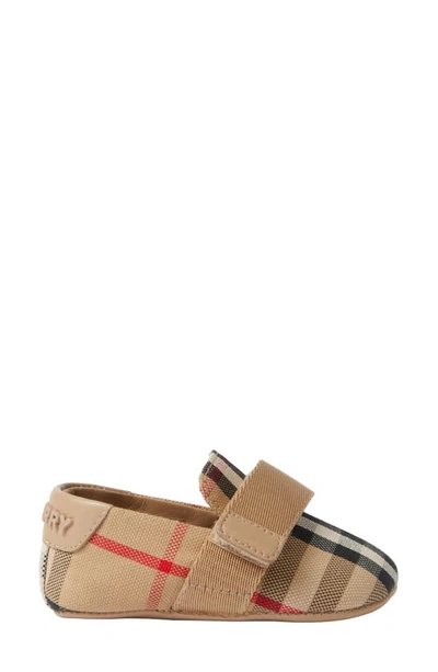 Burberry Babies' Check-print Touch-strap Crib Shoes In Archive Beige Ip Chk