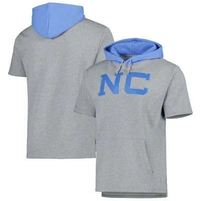 Mitchell & Ness Men's  Heather Gray North Carolina Tar Heels Postgameâ Short Sleeve Pullover Hoodie
