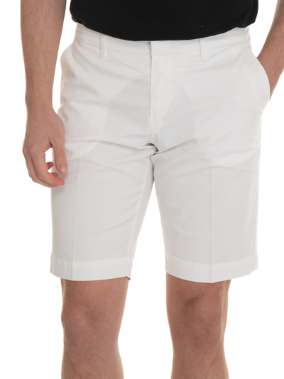 Fay Plain Stretched Bermuda Shorts In White