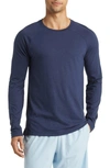 Alo Yoga Triumph Raglan Long Sleeve T-shirt In Navy