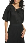 Dkny Hardware Cutout Top In Black