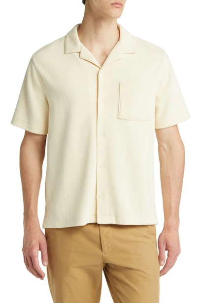 Vince Bouclé Short Sleeve Button-down Camp Shirt In Bone