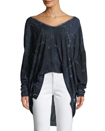 Halston Heritage Long-sleeve V-neck Printed Sweater In Denim Seis