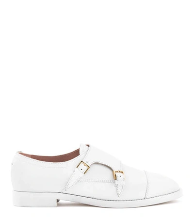 Stuart Weitzman Monk 平底鞋 In White Saffiano