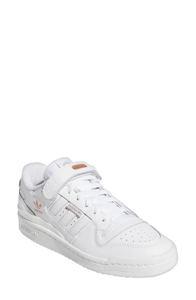 Adidas Originals Forum Low Sneaker In Ftwr White/ Ftwr White