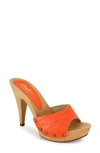 Candies Viviana Slide Sandal In Burnt Orange