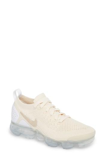 nike women's air vapormax flyknit 2 running shoes white