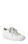 Munro Jamie Zip Sneaker In Off White