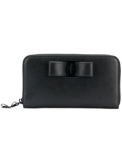 Ferragamo Zip Fastened Purse In Black