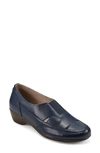 Easy Spirit Daisie Flat In Dark Blue